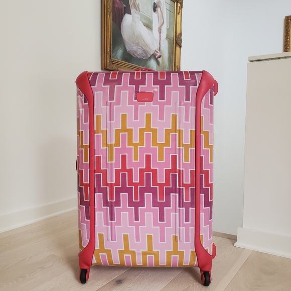 Tumi Jonathan Adler Vapor Extended Trip Packing Case 31" in Pink Cheveron - Picture 4 of 12